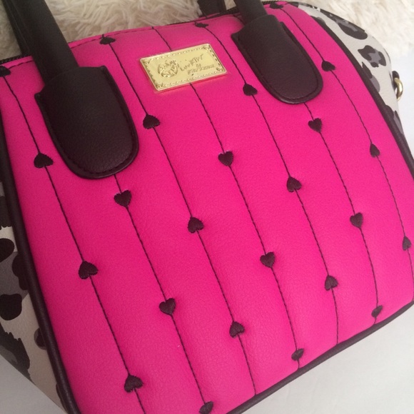 Luv Betsey Johnson hot pink small satchel bag - Picture 2 of 8